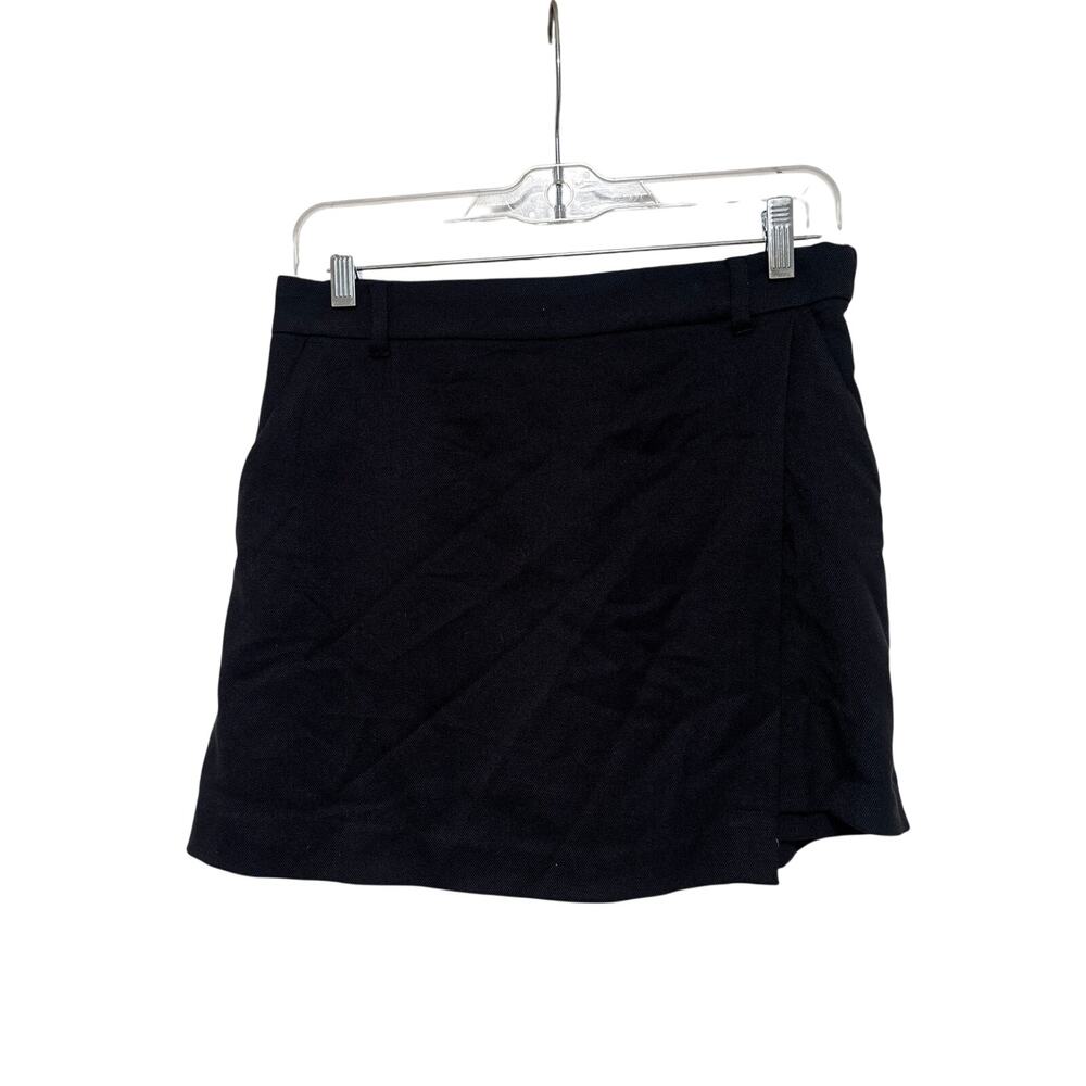Hollister Women's Black Wrap Front Pleated Skort Size Small NWT - Picture 2 of 9